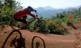 山地车速降视频,惊险刺激的极限挑战之旅